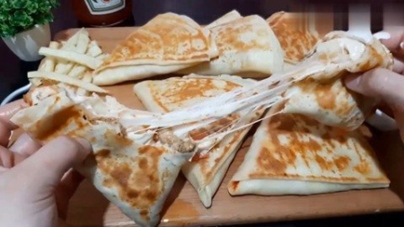 Egyptian Food : Cook A Delicious Chicken Shawarma Crepe.