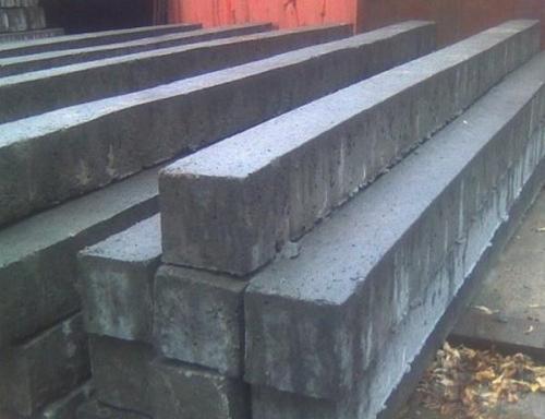 Самодельные бетонные столбики для забора или столбчатого фундамента