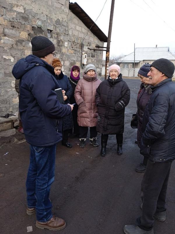 Сход граждан с начальником Управления МС и ГХ администрации города Тореза