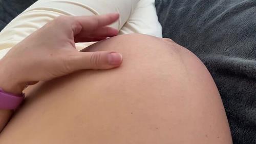 Molly Sweet - 36 37 Weeks Pregnant Babe Kicks Belly (404 MB)