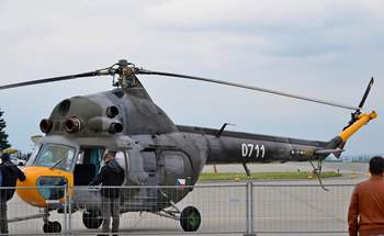 Mil Mi-2 'Hoplite' CLV Walk Around