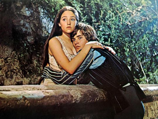 Без терміну давності: зірки фільму «Ромео та Джульєтта» 1968 року вимагають виплати їм 500 млн доларів компенсації за зйомки в оголеному вигляді