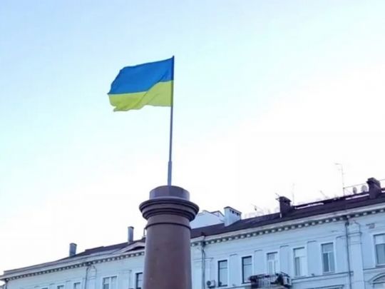 Одесит заробляв на життя крадіжкою українських прапорів