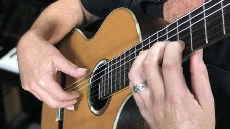 Complete Guide To Classical Guitar Tremolo
