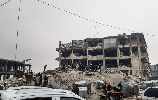 Число погибших от землетрясения в Турции может увеличиться в восемь раз, - ВОЗ