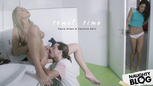 Babes - Kayla Green & Carolina Abrill (Locked Cock, Clitsucker) [2023 | FullHD]
