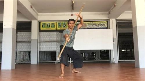 Long Baton or Bo Staff how to self defense in Krabikrabong
