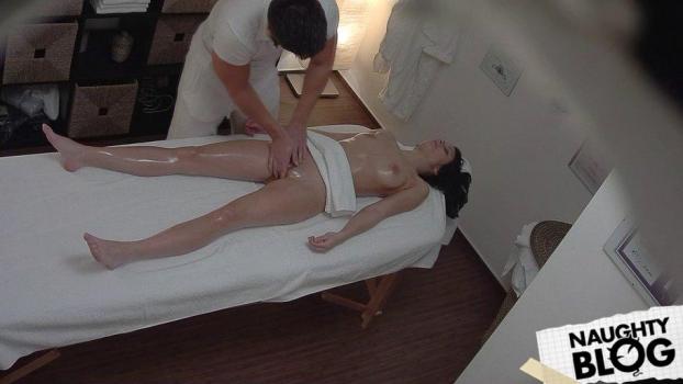 Czech Massage # 311 (Ass Bouncing, Cum On Body) [2023 | FullHD]