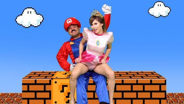 Super Mario Porno - Esmeralda Duarte, Kari Cachonda (She Seduced Me, Big Natural Tits) [2023 | FullHD]
