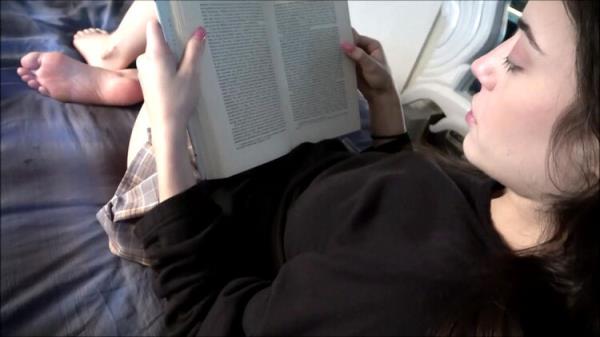 Kylie Quinn - Bookworm [FullHD 1080p] 2023