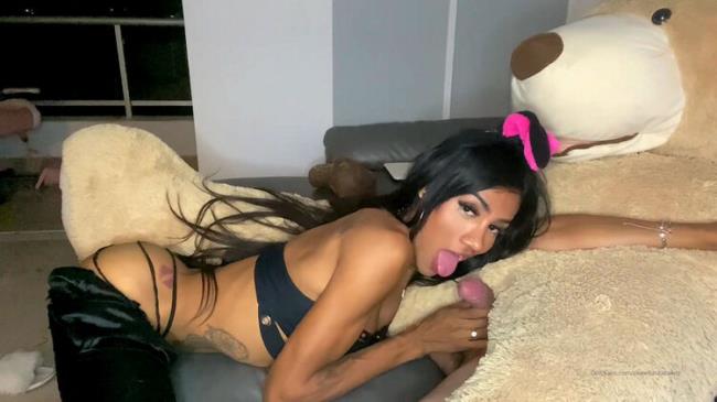 Onlyfans: Laura Saenz (@sweetlaurasaenz) - Yesterday I Milked My Bear's Dick Would You Like To Feel My Mouth On Your Cock [1.02 GB] - [FullHD $Тип_720p_1080p$$Тип_720p_1080p$]