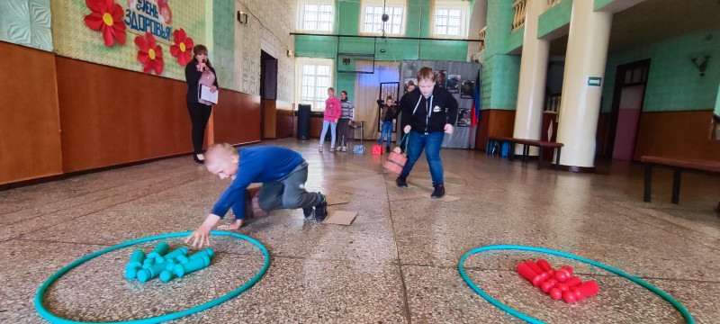 Спортивно-оздоровительная программа,  посвященная Дню здоровья:  «Здоровый я - здоровая страна!»