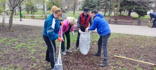 В городе Торезе состоялся первый Общереспубликанский субботник