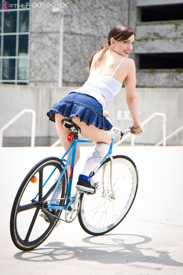 2009-03 Девушки и велосипеды [Amateur, Flashing, - 2.27 GB