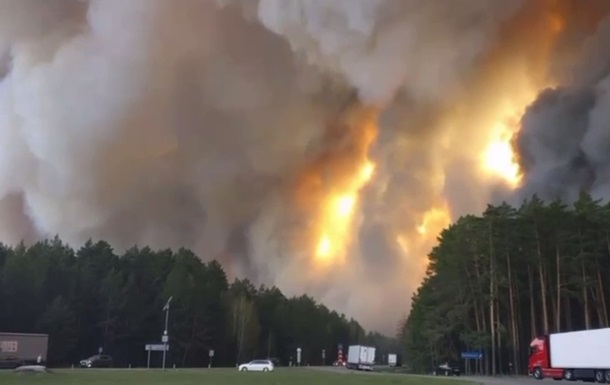В РФ бушуют лесные пожары, пожарных не хватает