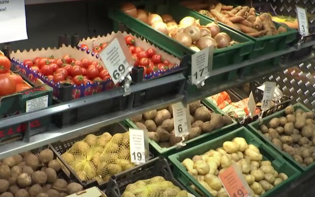 Супермаркети підняли ціни на капусту, моркву та картоплю: де купити дешевше