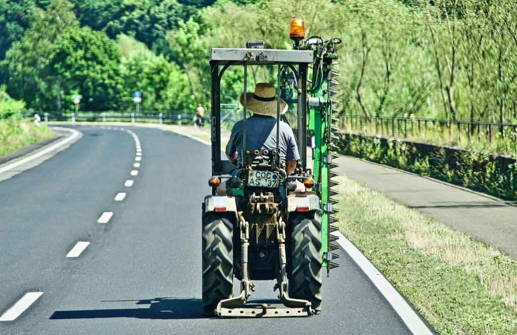 Poljoprivredni i građevinski strojevi i mašine 3fdd48a8fa2c1f23328491535644f5ec