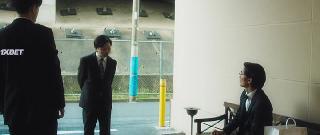 Оставаясь в сумерках (2021)