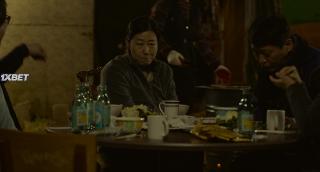 Придорожная семья (2022)