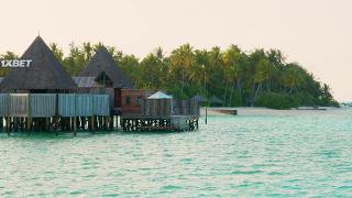 Любовь на Мальдивах (2023)